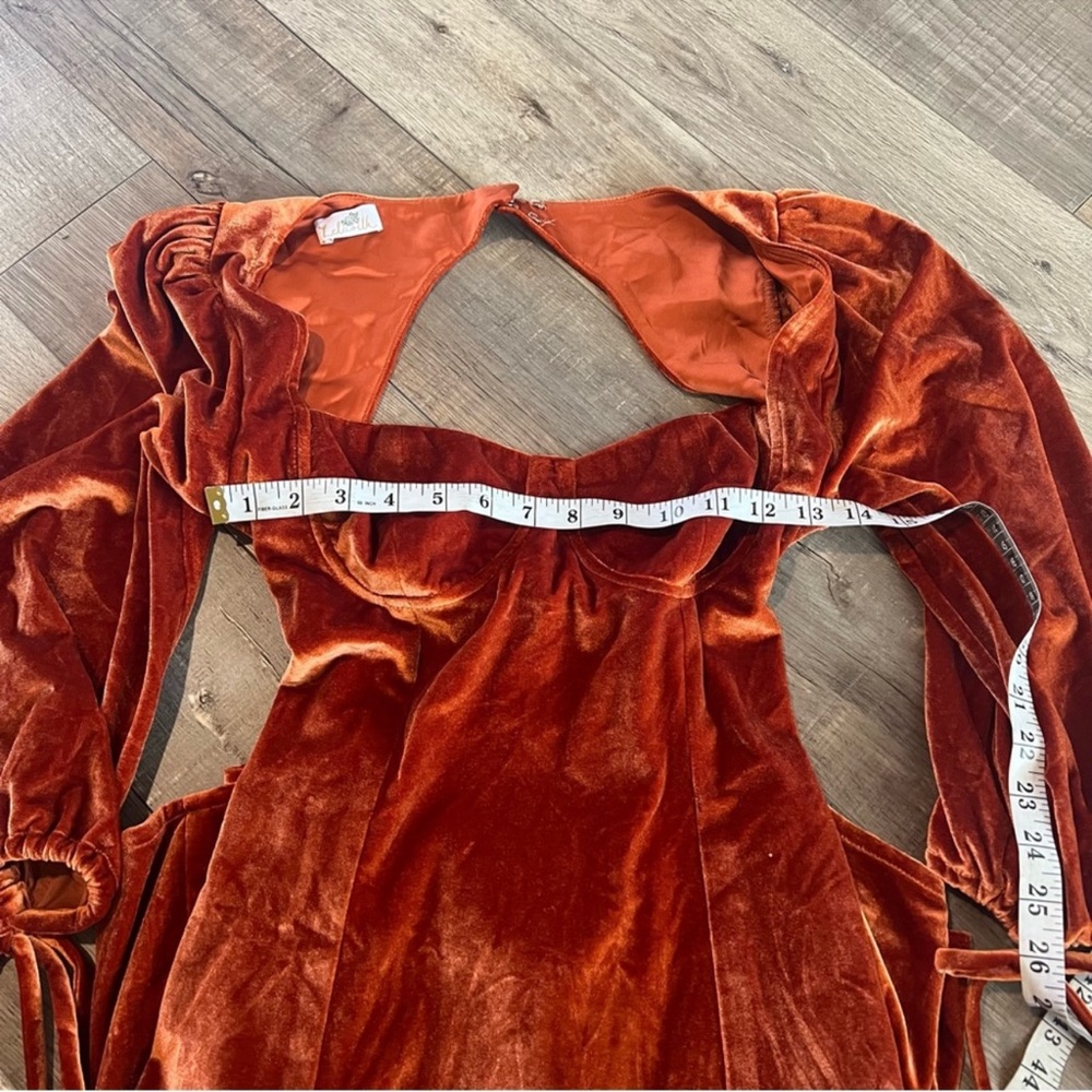 Lelasilk Velvet rust orange Velvet dress - Picture 4 of 6